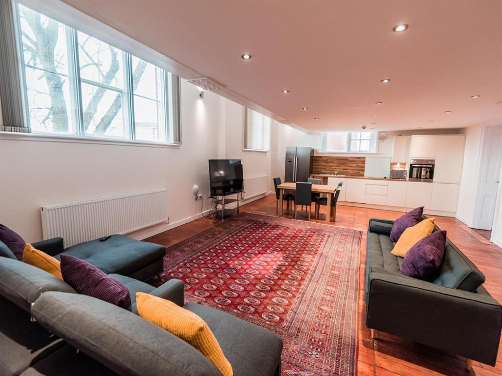 Charter House School Serviced - Hull Serviced Hsa * Kingston upon Hull